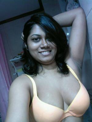 big boobs sexy nude indians - Big Boobs Indian Aunty Selfshot - Desi Indian Aunty Pics