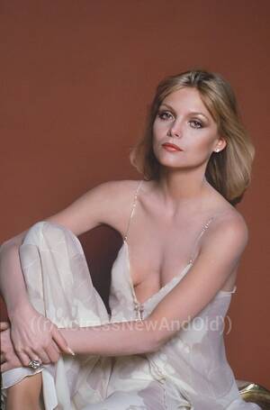 Michelle Pfeiffer Porn - Michelle Pfeiffer : r/ActressNewAndOld