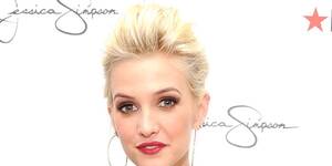Ashlee Simpson Hotxxx - Watch Ashlee Simpson's Sexy New Music Video!