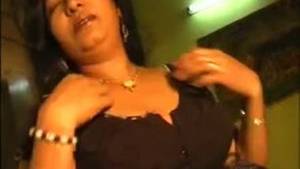 Indian Aunty Porn Office - Busty aunty office sex & erotic smooch with boss