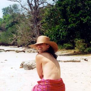 naked beach wife stroke - Do I Love My Wife? Are You Really in Love Test