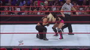 Kaitlyn And Aj Lee Porn - AJ Lee vs Kaitlyn - A show-stealing, intense \