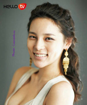 Korean Actress - Chick gives blowjob then gets fucked in ass