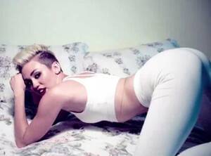 Miley Cyrus Ass Porn - Miley Cyrus Ass Picture Twitter