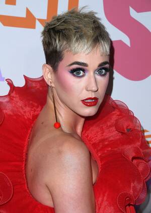 Anal Fucking Katy Perry - Katy Perry Just Dragged Her Own Pixie Cut With A 'Goddess Glow' Selfie