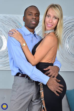blonde dress interracial - Blonde lady is freed from a black dress before hardcore interracial sex -  NakedPics