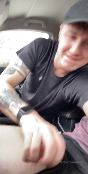 Homemade Car Blowjob Gay Porn - GAY BLOWJOB AND FACIAL IN CAR - ThisVid.com