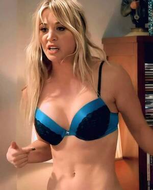 Kaley Cuoco Bikini Porn - Kaley Cuoco : r/CelebrityBelly