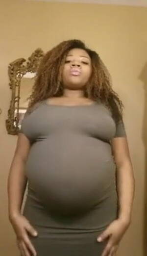 ebony plump belly - Pregnant ebony belly rub | xHamster