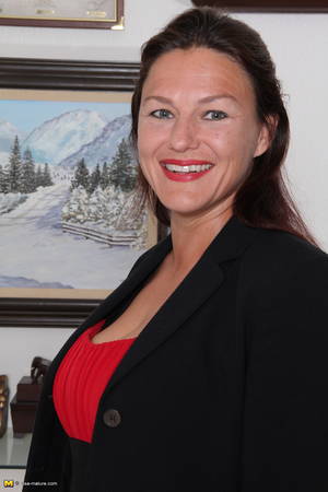 Hairy American Mature - Welcome to mature.nl, the number 1 mature sex brand since 2000! We have the  biggest mature porn archive online! Over 3000 mature ladies from around the  ...