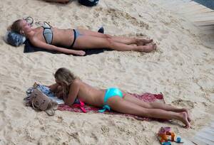 girls at nude beach sex video - French women no longer like topless sunbathing