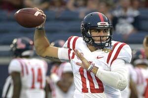 Mississippi Quarterback Porn Star - Don't mess with former porn star Mia Khalifa â€” or her favorite sports teams  â€” on social media â€“ New York Daily News