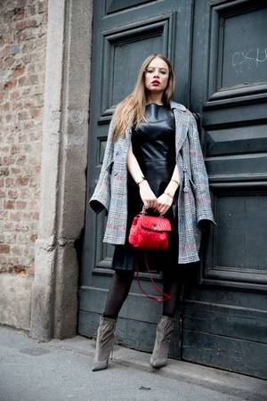 fudck lesbian sex party - Pops of Red - Milan Fashion Week's Most Fabulous Street Style, Fall 2018 -  Photos