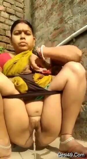 desi pee porn - Cute hairy desi squat pee/dribble/leak on the floor - ThisVid.com em inglÃªs