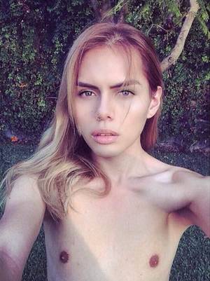 Androgynous Femboy Porn - Alberto Monterrosas