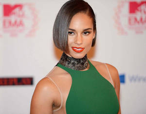 alicia keys pregnant and naked - 