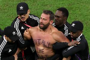 beach nude netherlands - Argentina vs Netherlands World Cup clash stopped by semi-naked pitch  invader promoting porn site Vitaly Uncensored | The Sun