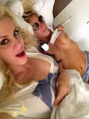 Jenny Mccarthy Porn Comic - Jenny McCarthy Nude LEAKED Pics and Porn - Scandal Planet