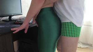 Green Girl Porn - Russian Girl Sasha Bikeyeva - Home video of a girl in green leggings -  XVIDEOS.COM