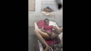 bhabhi masturbating spy cam - Unsatisfied village bhabhi masturbation - Videking.com