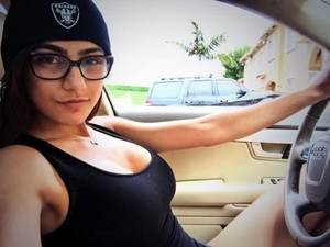 Best Hijab Porn - Mia Khalifa Controversy â€“ Photo Top Porn Star Creates Controversy By  Wearing Hijab In Sex Scenes