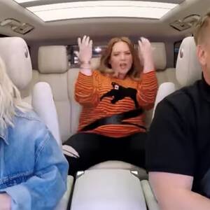 Melissa Mccarthy Porn - Melissa McCarthy Crashes Christina Aguilera's 'Carpool Karaoke' to Crush  the 'Dirrty' Rap