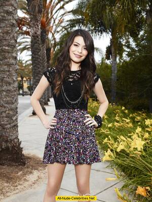 Miranda Cosgrove Celebrity Porn - Miranda Cosgrove sexy promo photoshoots