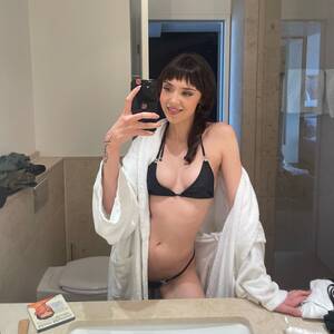 Catherine Porn Star - I trained to become a doctor but gave it up for porn - my mum was furious  but then saw how much I earn | The Irish Sun