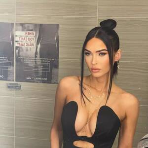 Megan Fox Tentacle Porn - Desperate interviewer begs Megan Fox for a kiss in most awkward TV segment  ever - Daily Star