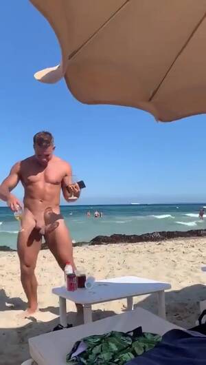 beach spy big dick - Beach boner - ThisVid.com