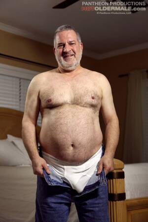 Gay Chubby Daddy Bear Porn - Chubby daddy Luciano by Hot Older Male