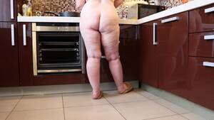 curvy plump mature - Naked mature bbw in the kitchen. plump legs. watch online