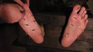 barefoot torture porn - Foot torture with needles - ThisVid.com