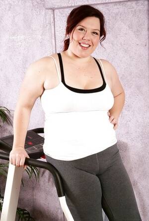 fat chick yoga pants porn - Fat Yoga Nude & Porn Pics - ViewGals.com