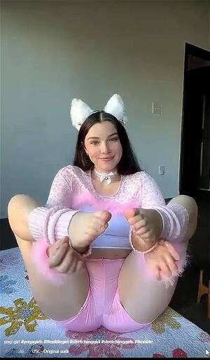 cameltoe girl - Watch Random yoga cameltoe girls - Cameltoe, Yoga Pants, Cam Porn -  SpankBang