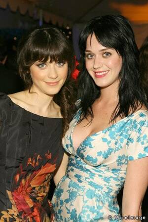 Katy Perry Fucking Zooey Deschanel - This is the only photo I have EVER seen of them physically together. :  r/pics