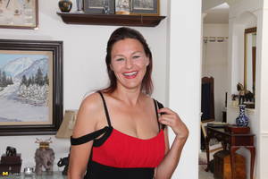 Hairy American Mature - Welcome to mature.nl, the number 1 mature sex brand since 2000! We have the  biggest mature porn archive online! Over 3000 mature ladies from around the  ...