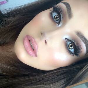 Jessica Rose Porn - Jessica Rose Silicz on Instagram: â€œGood morning and happy Friday! Here's a  quick phone photo of my go to makeup; nâ€¦ | Purple makeup, Gorgeous makeup,  Fashion makeup