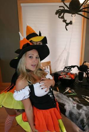 lesbian costume - Lesbian Halloween Costumes Porn Pics & Nude Photos - NastyPornPics.com