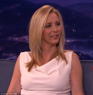 Lisa Kudrow Porn With Captions - Lisa Kudrow admits she too 'terrified' to check out her naked co-stars on  The Comeback | Daily Mail Online