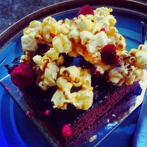 Black Star Safari - Salted caramel popcorn chocolate cake