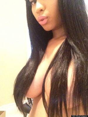 Nicki Minaj Sex Scene - Nicki Minaj Poses Half-Naked In Topless Instagram Picture | HuffPost UK  Entertainment
