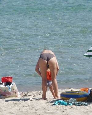 dominican topless beach candid - Beach Ass Voyeur Porn Pics - PICTOA