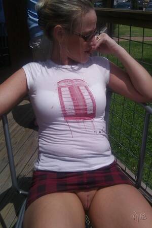 Amateur Short Skirt Porn - Short skirt Porn Pic - EPORNER