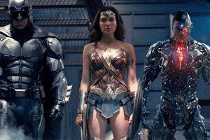 Dark Side Justice League Gay Porn - 'Justice League' Posts DCEU's Worst Box Office Opening With $96 Million