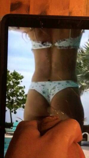 Blake Lively Thong Porn - Blake Lively Ass Cum Tribute (3/3) - Porn - EroMe