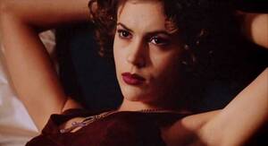 Alyssa Milano Porn Movie Action - 25 Steamy Facts About â€œEmbrace of the Vampireâ€ â€“ Halloween Year-Round