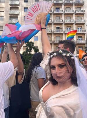 Bachelorette Porn Argentina - Bachelorette party at local Pride event ðŸ¥° : r/crossdressing