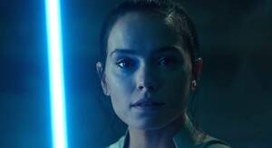 Daisy Ridley Fucked - Daisy Ridley Confirms Rey Was Almost a Kenobi, Then Her Parentage Got  Retconned : r/StarWars