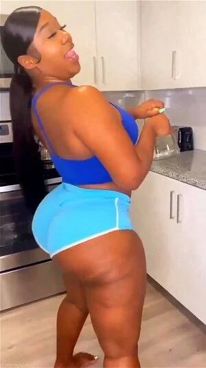 Big Booty Black Feet Porn - Watch Big booty showout blowout 2022 - Big Butt, Big Booty, Bigass Booty  Black Porn - SpankBang